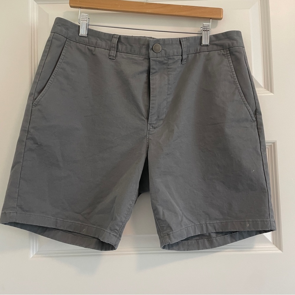 Bonobos 7" Inseam Grey Shorts